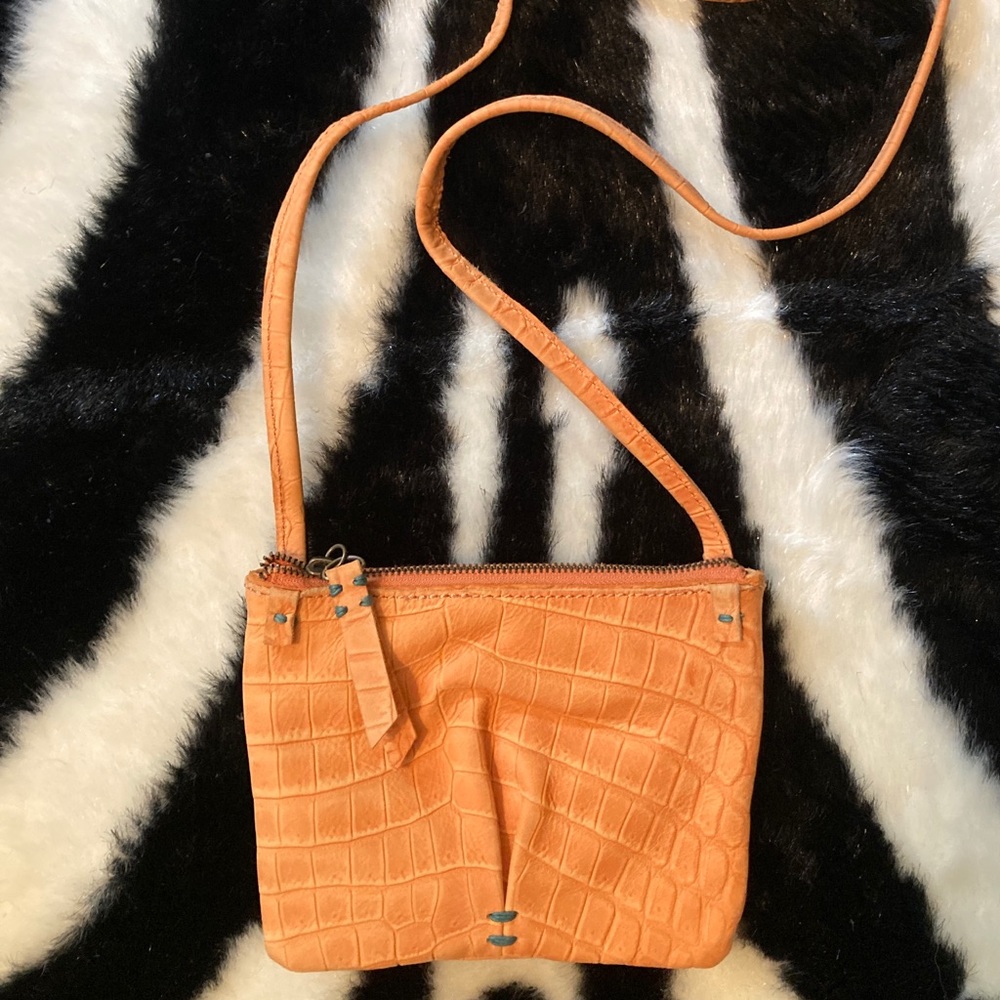 ⭐️HOST PICK⭐️NWOT-49 SQUARE MILES•LEATHER POCKETBOOK HANDBAG•